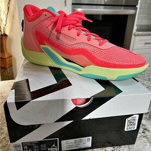 JT1 Pink Lemonade basketball shoes